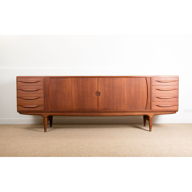 Large vintage teak threading by Johannes Andersen for Danish Uldum Mobelfabrik 1966