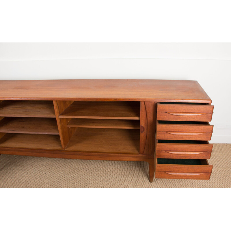 Large vintage teak threading by Johannes Andersen for Danish Uldum Mobelfabrik 1966