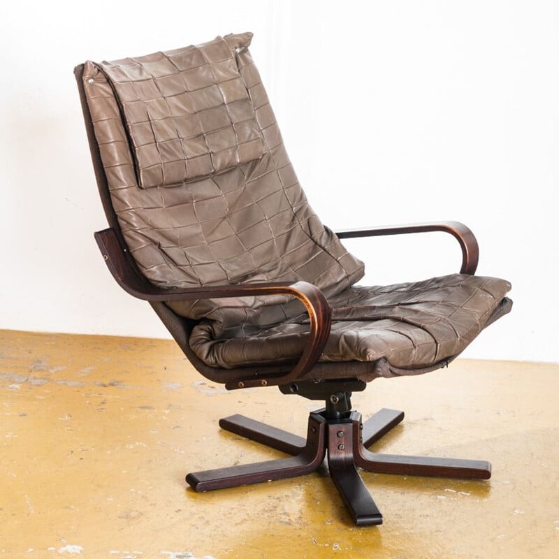 Vintage leather and wood armchair by Kebe Mobelfabrik, danish 1970 