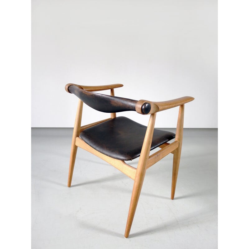 Chaise à empiècement vintage CH34 pour Carl Hansen, Hans Wegner Danemark, 1959