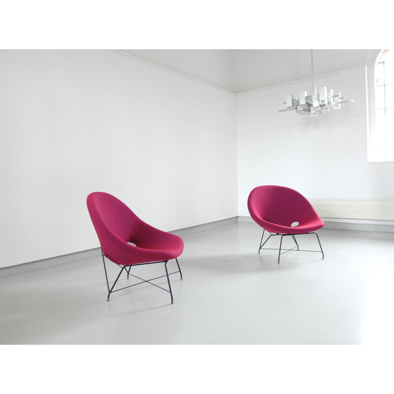 Pair of vintage Cosmos Chairs in Ruby red by Augusto Bozzi for Saporiti 1954