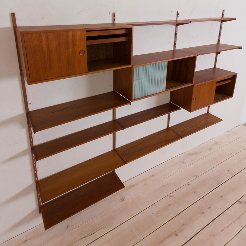 Vintage FM Wall Unit in teak with 3 cabinets and 10 shelves Kai Kristiansen