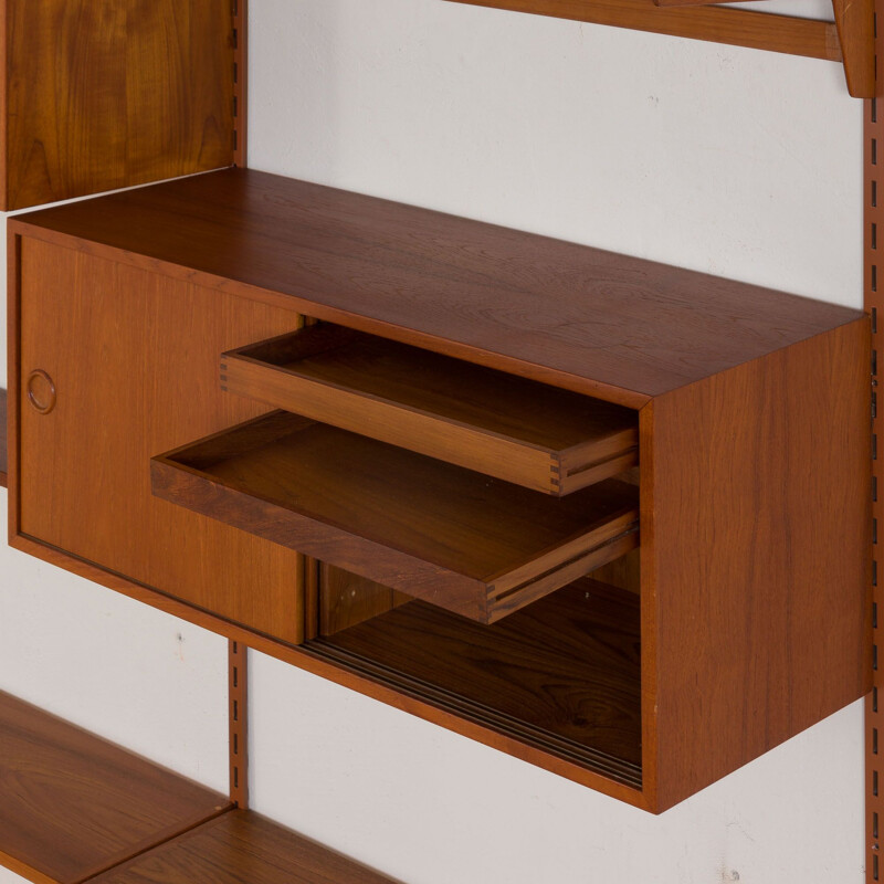 Vintage FM Wall Unit in teak with 3 cabinets and 10 shelves Kai Kristiansen