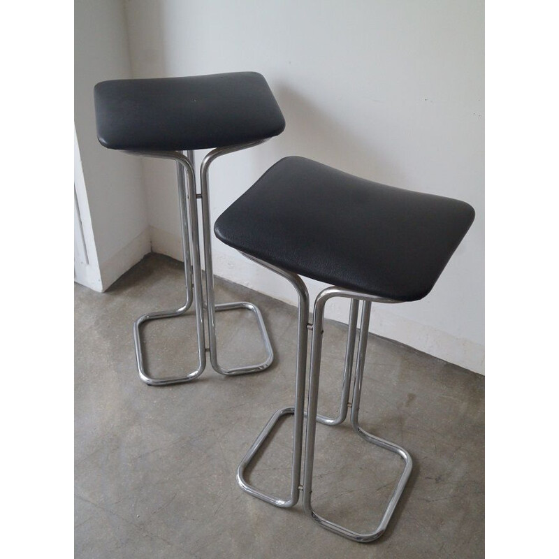 Pair of vintage bar stool in skai and chromed metal 1970