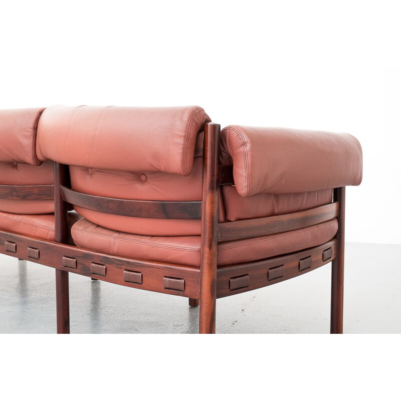 Canapé vintage en cuir et palissandre modèle 925 de Sven Ellekaer pour Coja 1963