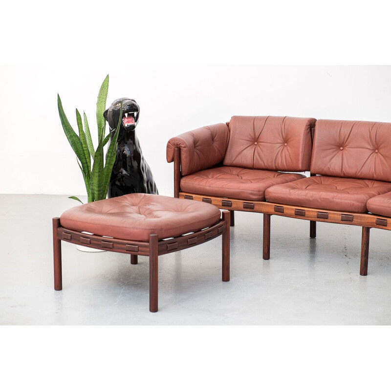 Vintage Leather aned rosewood model 925 sofa by Sven Ellekaer for Coja 1963