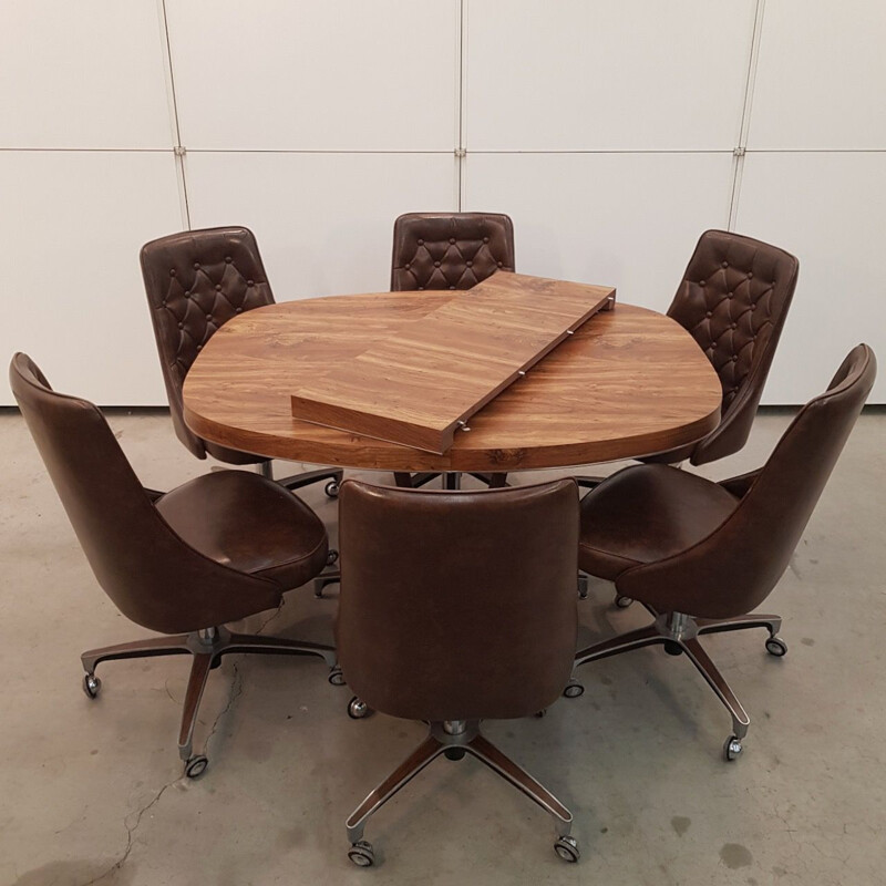 Dining table and 6 vintage chairs Shelby Williams