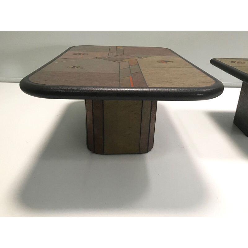 Paire de table basse vintage en mosaïque de pierre et de laiton par Anthony Paul Kingma 1980