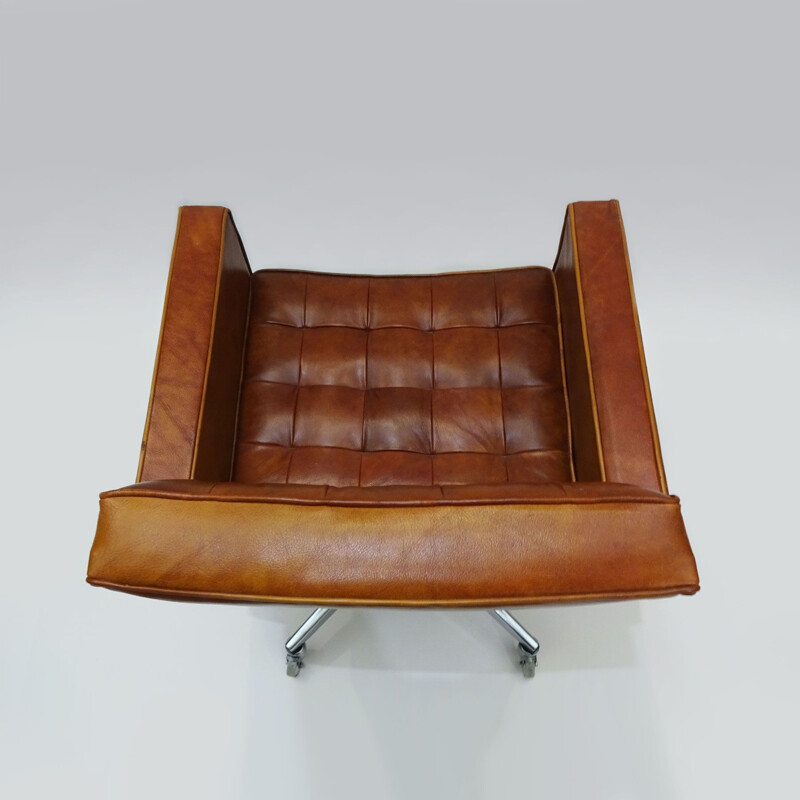 Vintage leather and aluminium Mid Century Knoll cognac office chair by Vincent Cafiero 1950