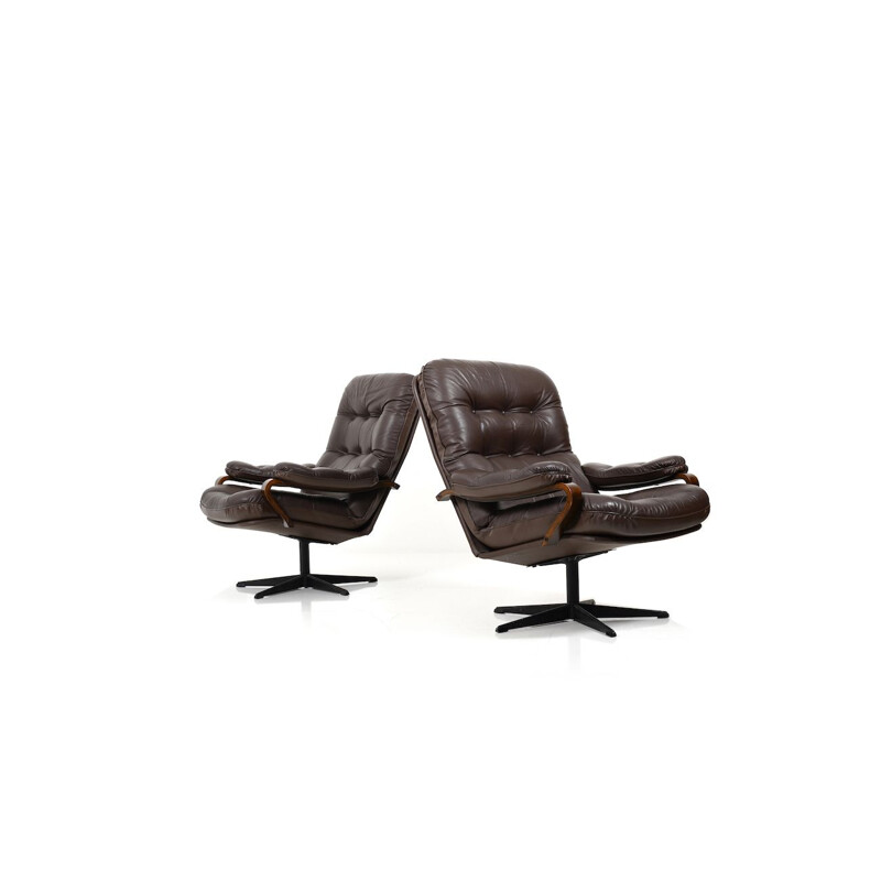 Pair of vintage Swivel Lounge Chairs in brown Leather Danish 1970