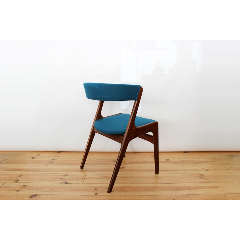 Mid-century chair in blue Kvadrat fabric, Kai KRISTIANSEN - 1960s