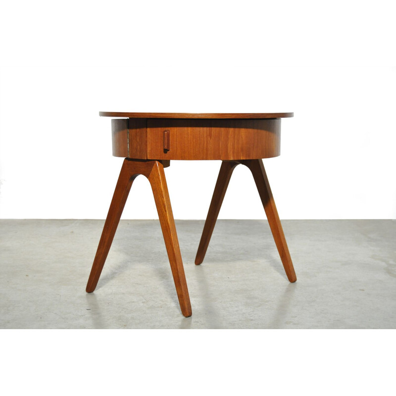 Vintage Round teak sidetable Danish  1950s