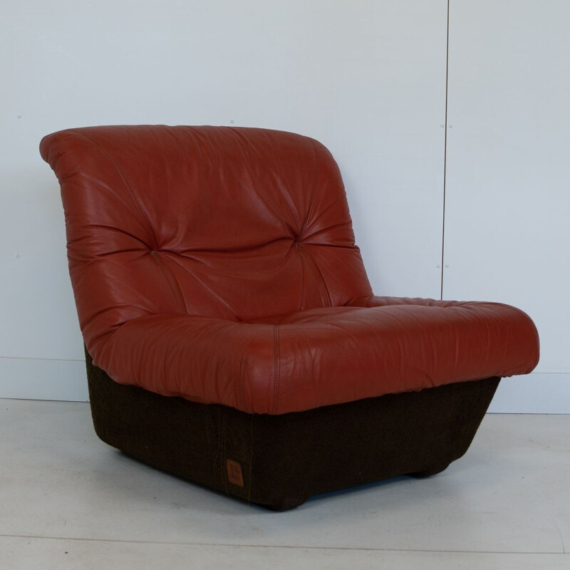 Vintage Lev&Lev red leather seating group