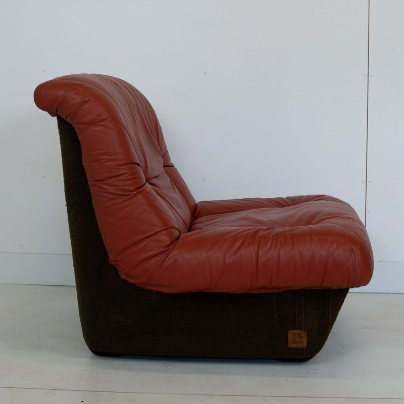 Vintage Lev&Lev red leather seating group