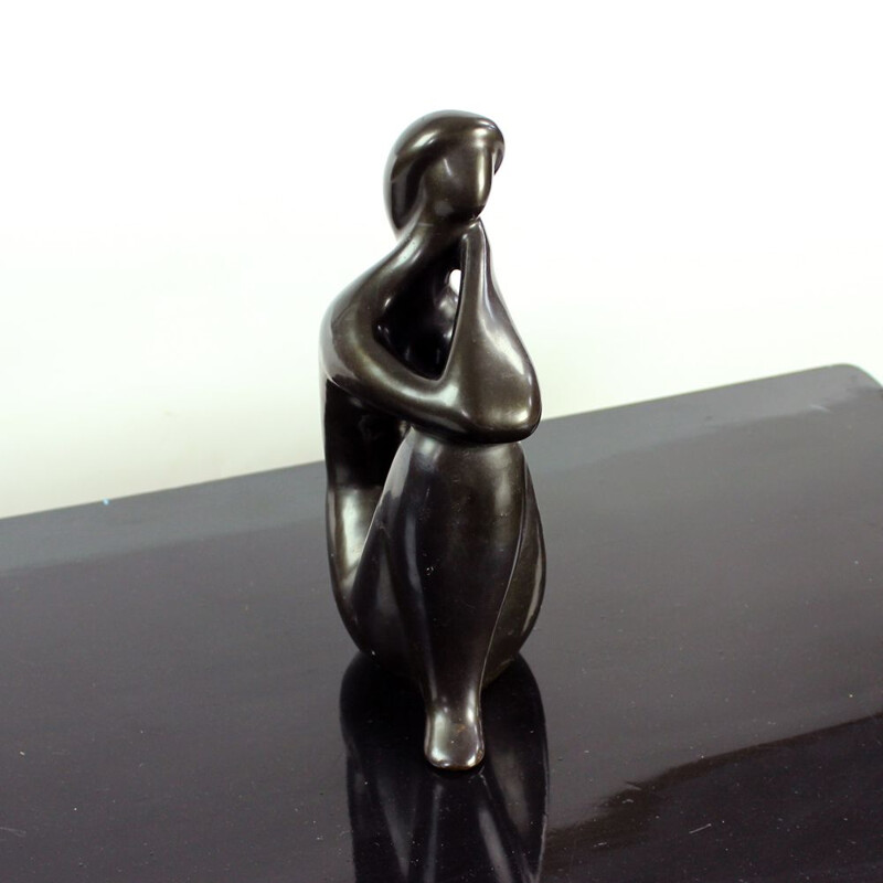 Statue Vintage en céramique d'une femme à glaçure métallique, Keramia Tchécoslovaquie 1960