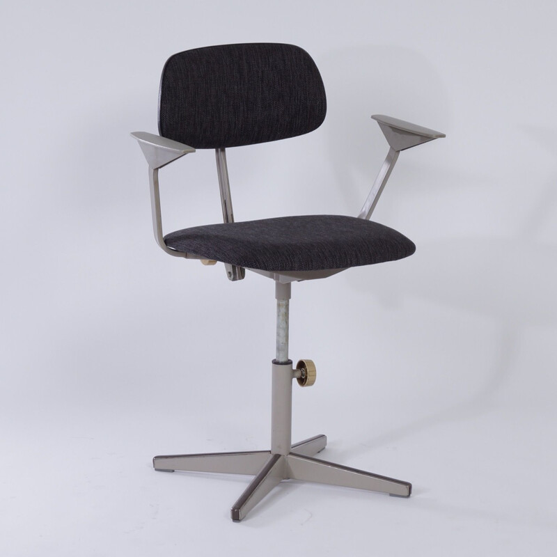 Chaise de bureau vintage par Friso Kramer pour Ahrend de Cirkel 1960