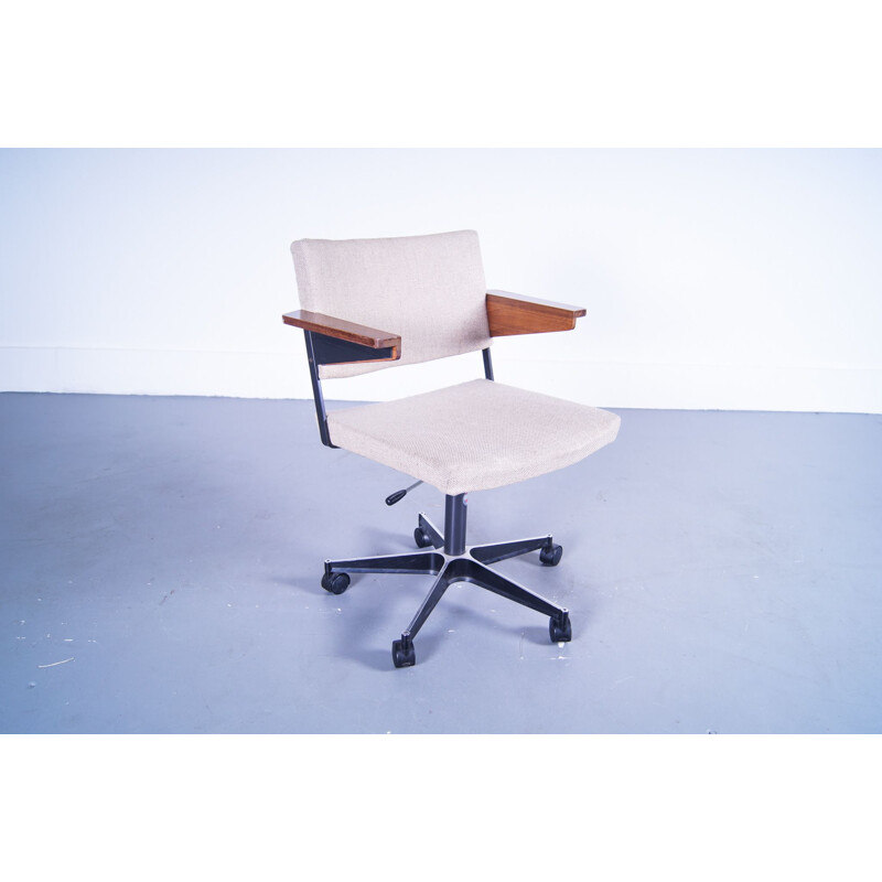 Vintage Model 1637 Gispen Deskchair by Andre Cordemeyer