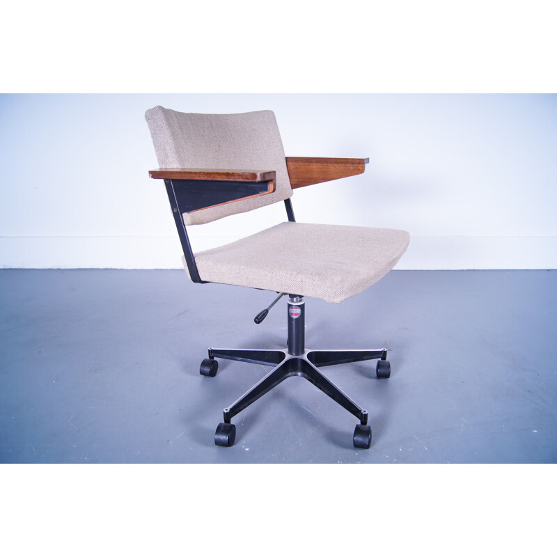 Vintage Model 1637 Gispen Deskchair by Andre Cordemeyer