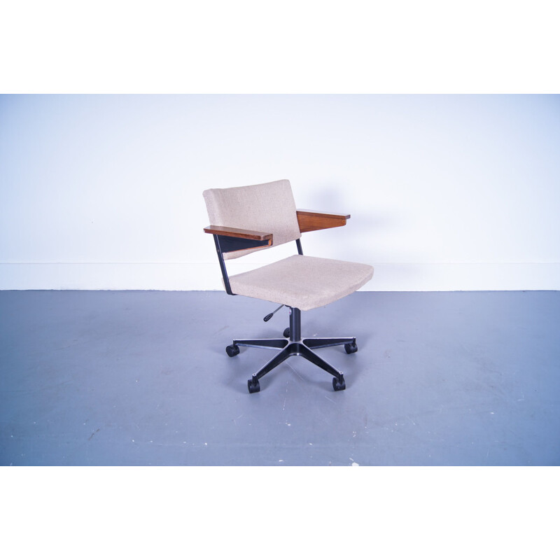 Vintage Model 1637 Gispen Deskchair by Andre Cordemeyer