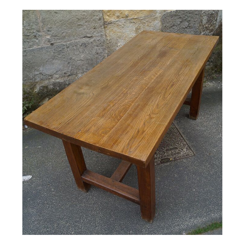 Table vintage brutaliste en bois massif 1950