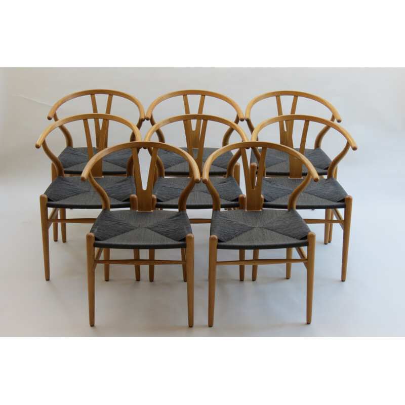 Set of 8 Carl Hansen "Wishbone" chairs, Hans WEGNER - 1950s