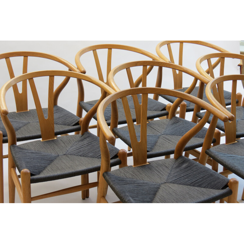 Set of 8 Carl Hansen "Wishbone" chairs, Hans WEGNER - 1950s