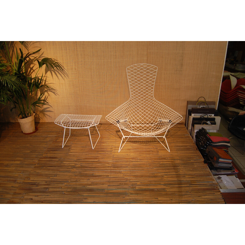 Mid-century white Knoll "Bird" armchair with ottoman, H. BERTOIA - 1950s