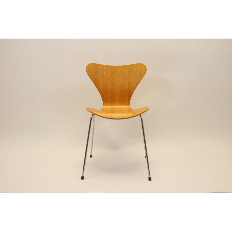 Vintage Butterfly chair model 3107 by Arne Jacobsen 1953