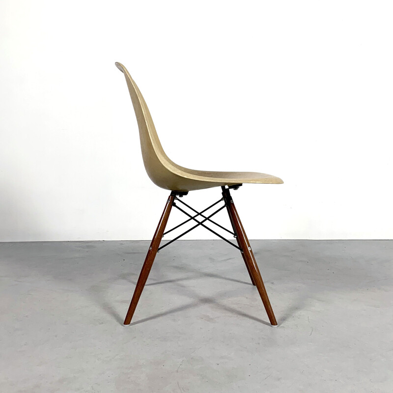 Vintage Cream DSW Dining Chair by Charles & Ray Eames for Herman Miller, 1980s