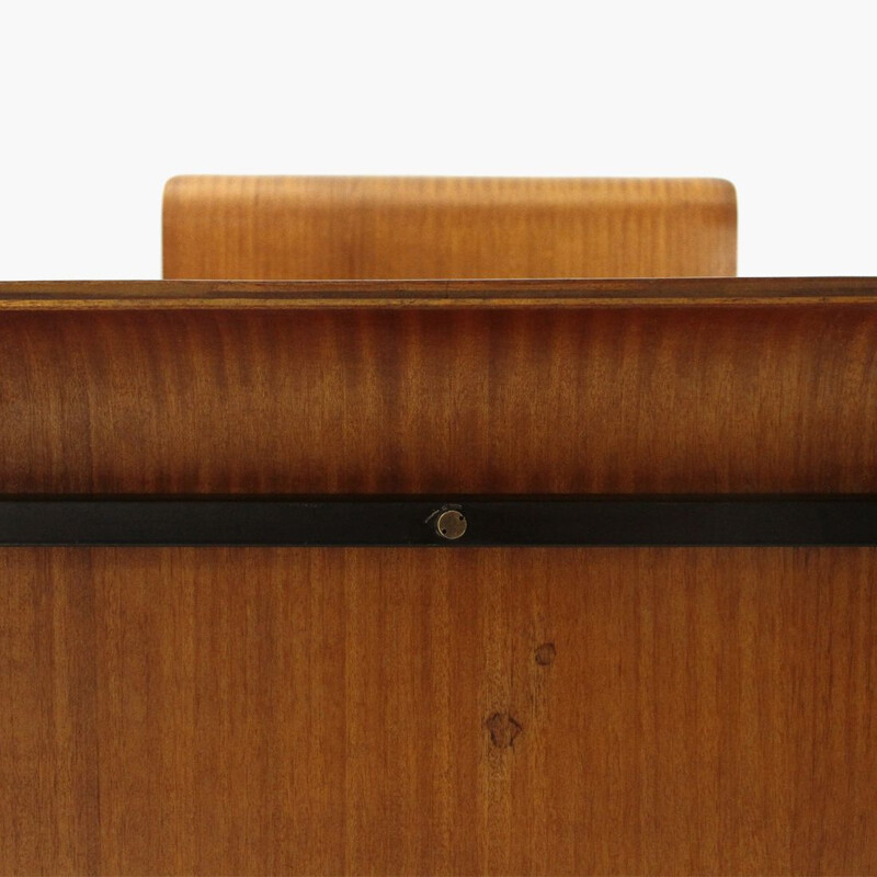 Cama individual vintage con cabecero y piecero de madera contrachapada curvada 1950