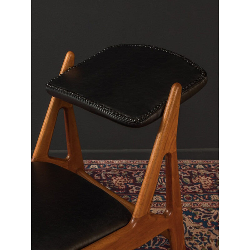 Set of 4 Vintage dining chairs by Arne Vodder for Vamo, model Ella in solid teak 1960s