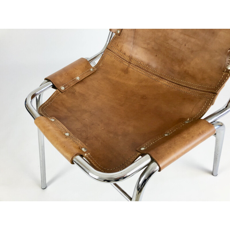 Paire de chaises vintage en cuir sélectionnées par Charlotte Perriand pour Les Arcs 1960