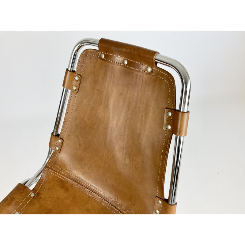 Paire de chaises vintage en cuir sélectionnées par Charlotte Perriand pour Les Arcs 1960