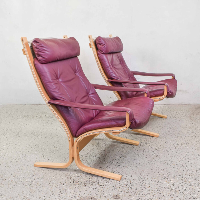 Pair of vintage Burgundy nap chairs by Ingmar Relling for Westnofa 
