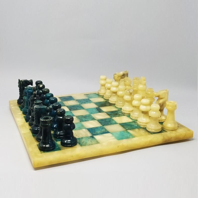 Jeu d'échecs vintage bleu et beige en albâtre de Volterra fait à la main en Italie 1960