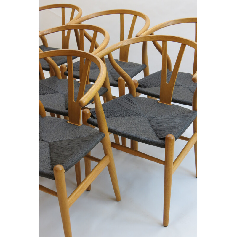 Set of 8 Carl Hansen "Wishbone" chairs, Hans WEGNER - 1950s