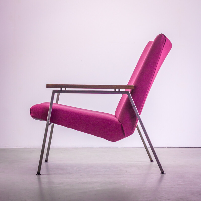 Mid-century Gelderland fuschia pink armchair, Rob PARRY - 1960s