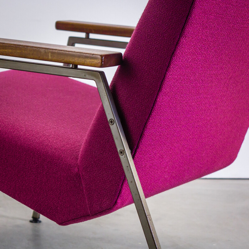 Mid-century Gelderland fuschia pink armchair, Rob PARRY - 1960s