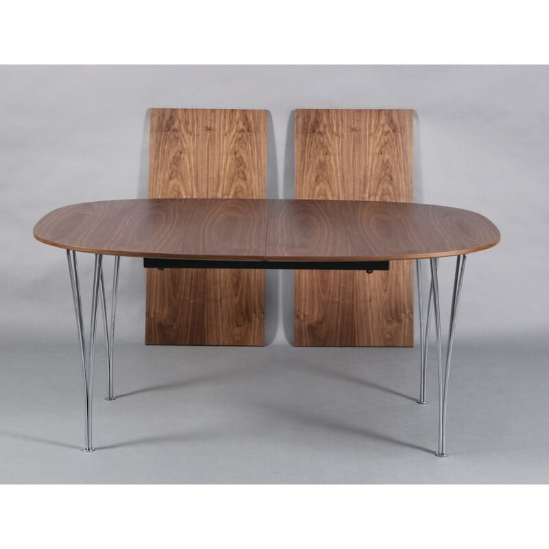 Vintage Super-Elliptical table in walnut from Jacobsen, Hein and Mathsson Fritz Hansen