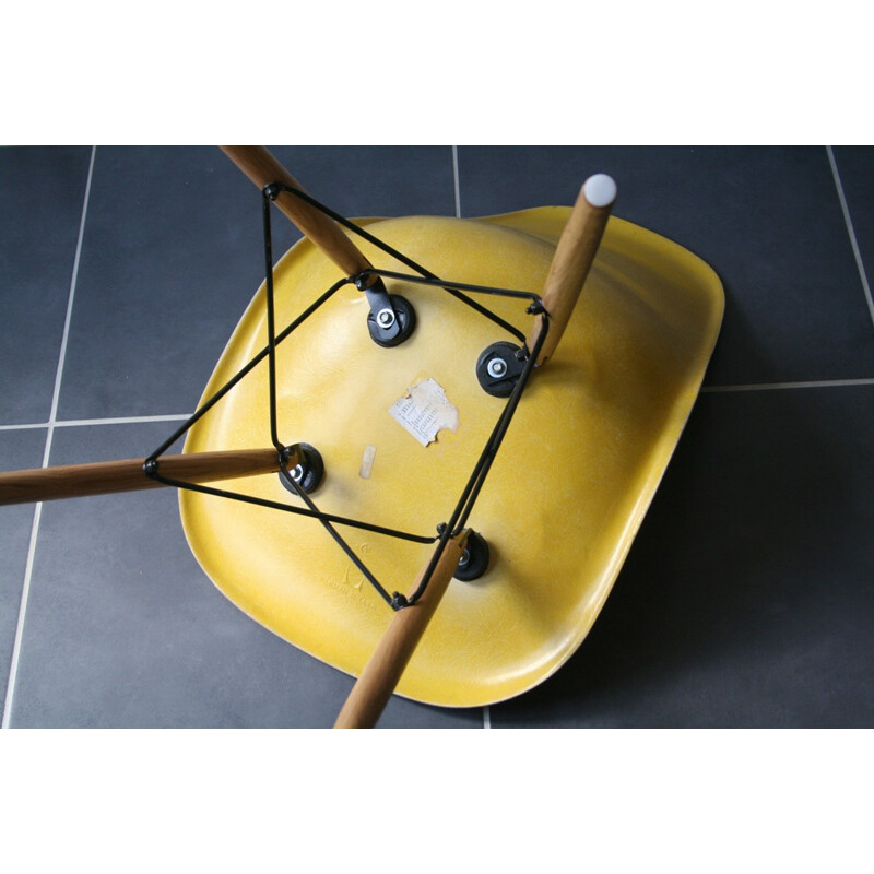 Chaise jaune "DSW" Herman Miller, Charles & Ray EAMES - 1960