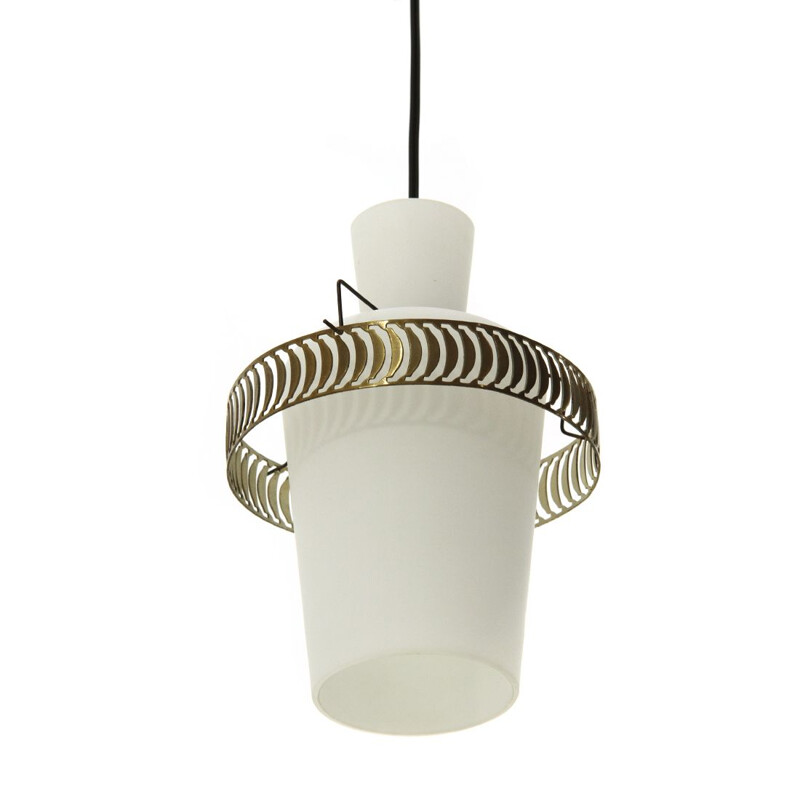 Lampadario vintage con 2 vetri opalini e appendini in ottone, 1950