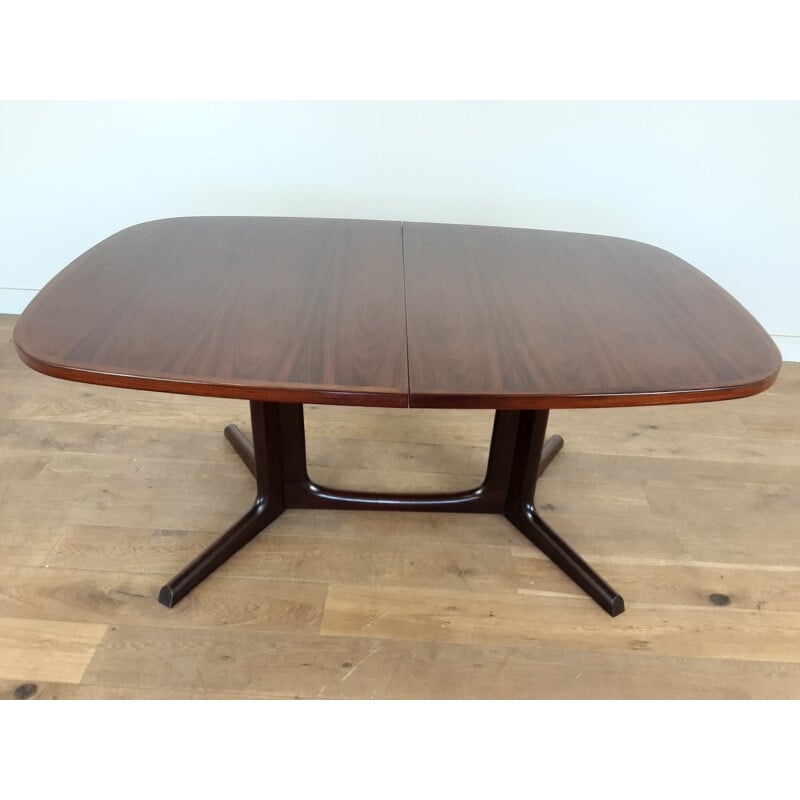 Mid century rosewood extendable dining table by Niels Koefoed Hornslet