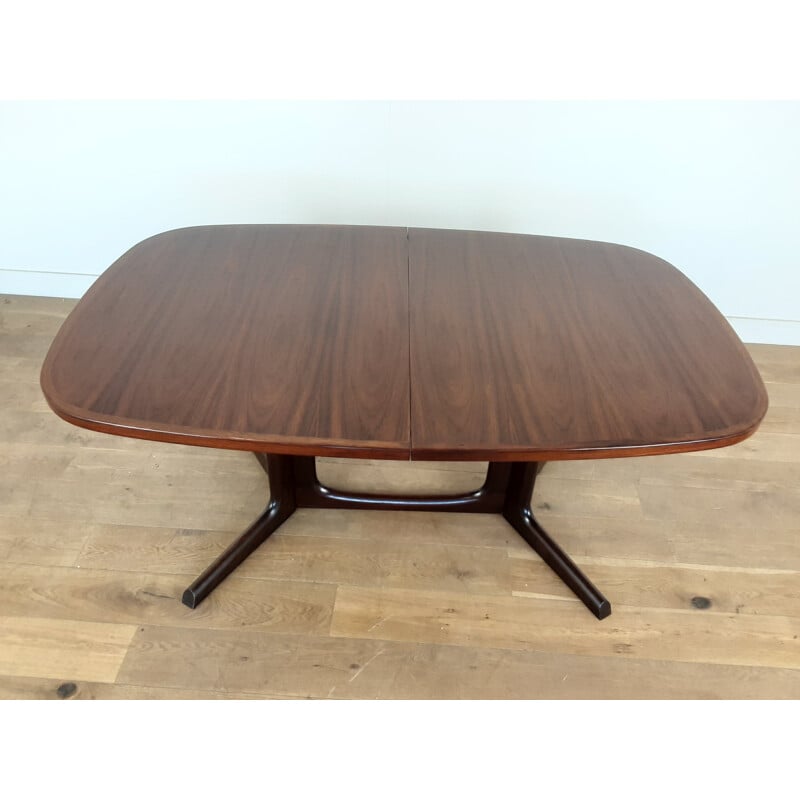 Mid century rosewood extendable dining table by Niels Koefoed Hornslet