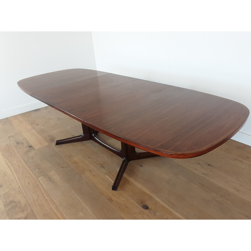 Mid century rosewood extendable dining table by Niels Koefoed Hornslet