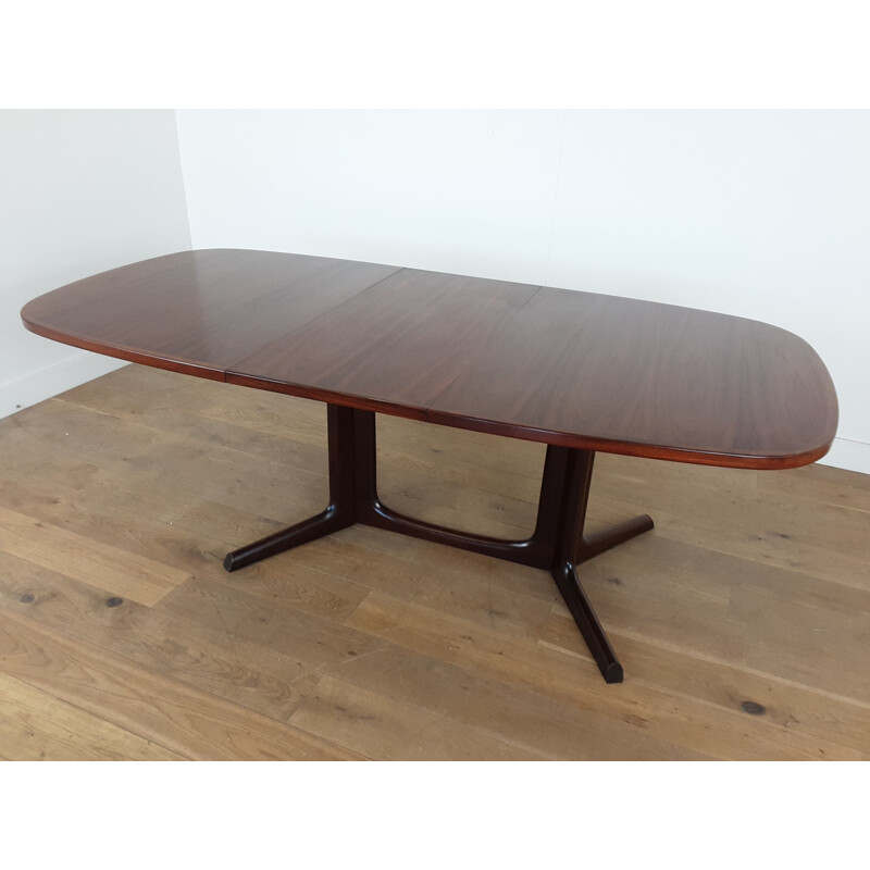Mid century rosewood extendable dining table by Niels Koefoed Hornslet