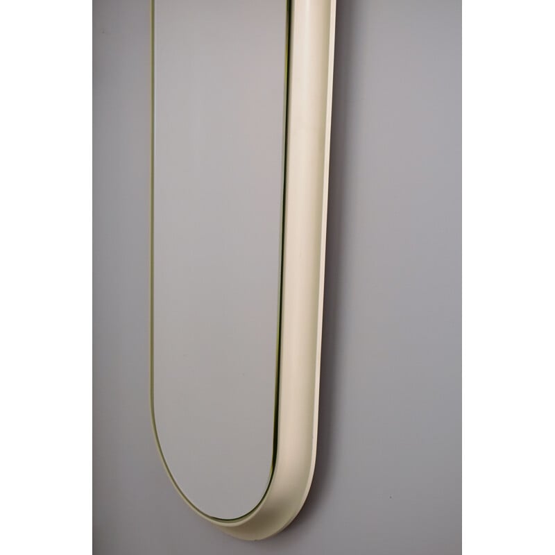 Vintage oval mirror in white lacquered wood, 1960