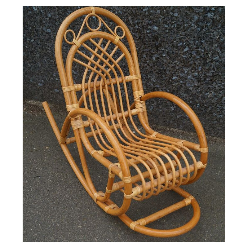 Vintage rattan rocking chair 1970