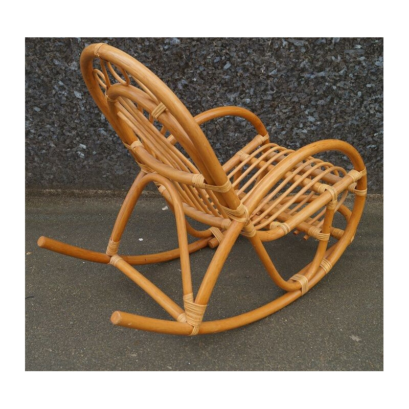 Vintage rattan rocking chair 1970