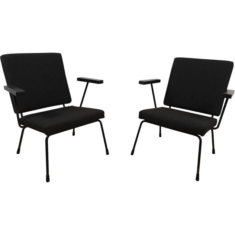 Pair of Vintage Model 1407 lounge chair by Wim Rietveld and A.R. Cordemeyer