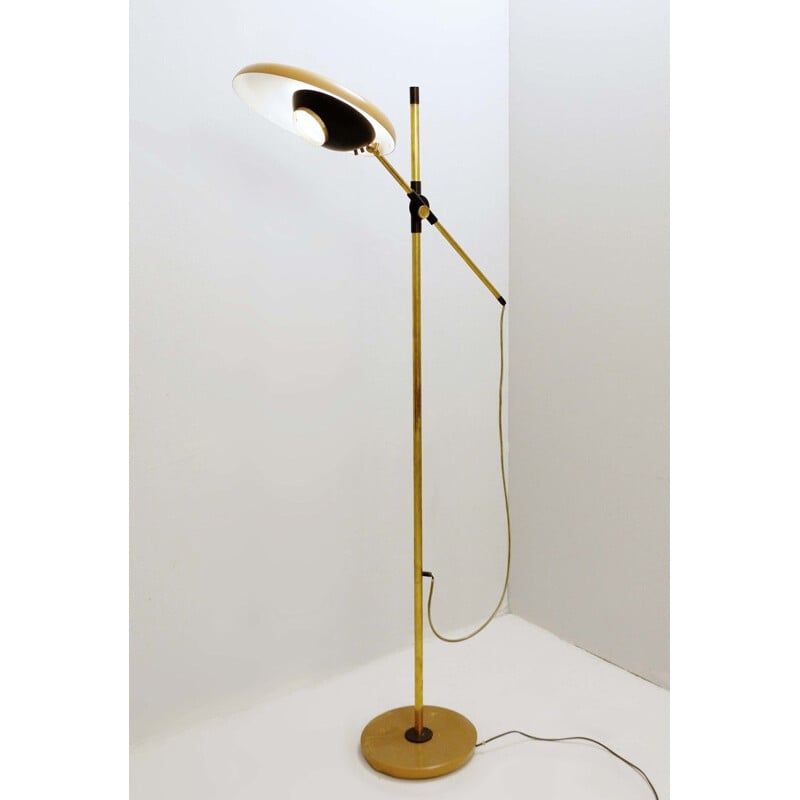 Vintage Articulated Floor Lamp Model "555 T" in brass and metal by Oscar Torlasco for LUMI - Circa, 1960